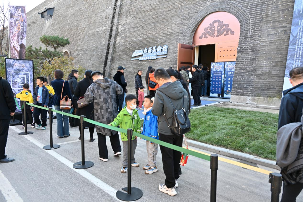 参观「黑神话：悟空」遇见山西展 被太原古县城“暖”到了