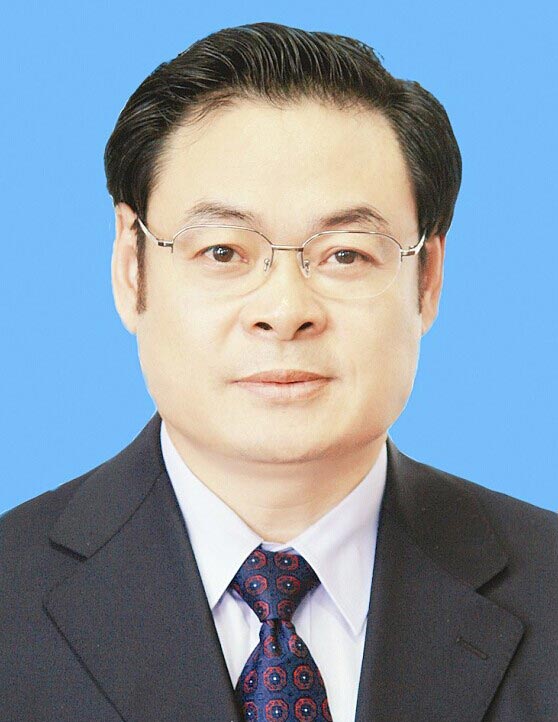 王儒林同志简历