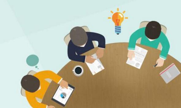 驻晋全国政协委员讨论监察法草案和国务院机构