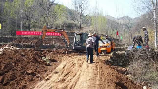 中国银行晋城市分行结对帮扶镇洞底村种养殖项目正式开工