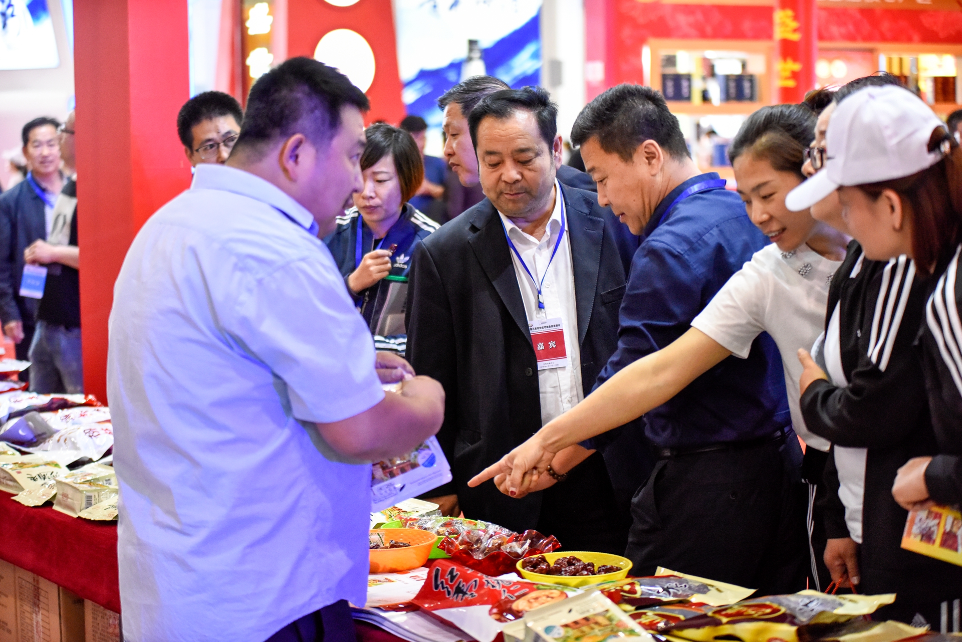 吕梁山无公害的优质产品会走热，走入寻常百姓家。