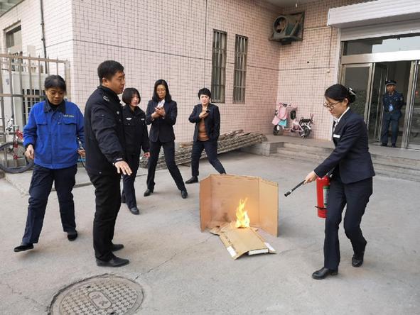 中国银行太原平阳支行营业部开展消防培训和演练