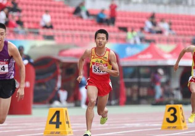 山西选手李俊霖破男子800米室内全国纪录