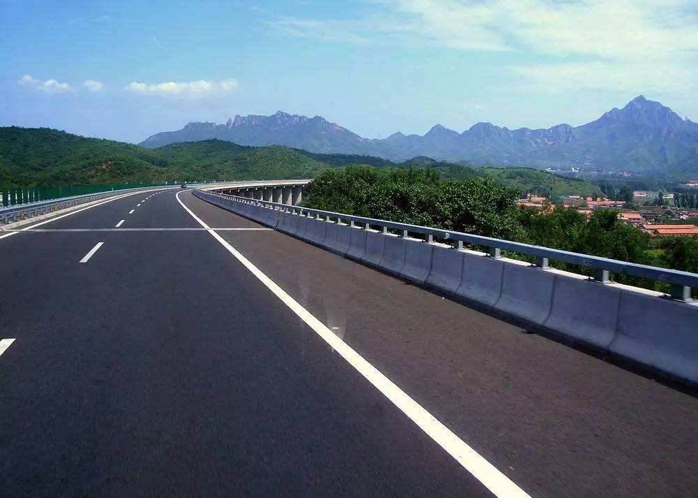 右玉至平鲁段高速公路开通 全程64.448公里
