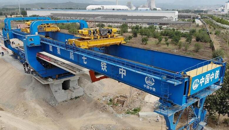 新建太焦铁路河南段进入架梁施工阶段