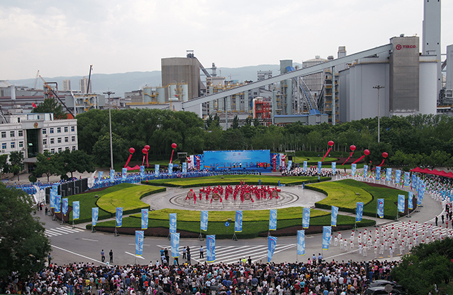 二青会实体火炬在太钢传递 25名火炬手参与