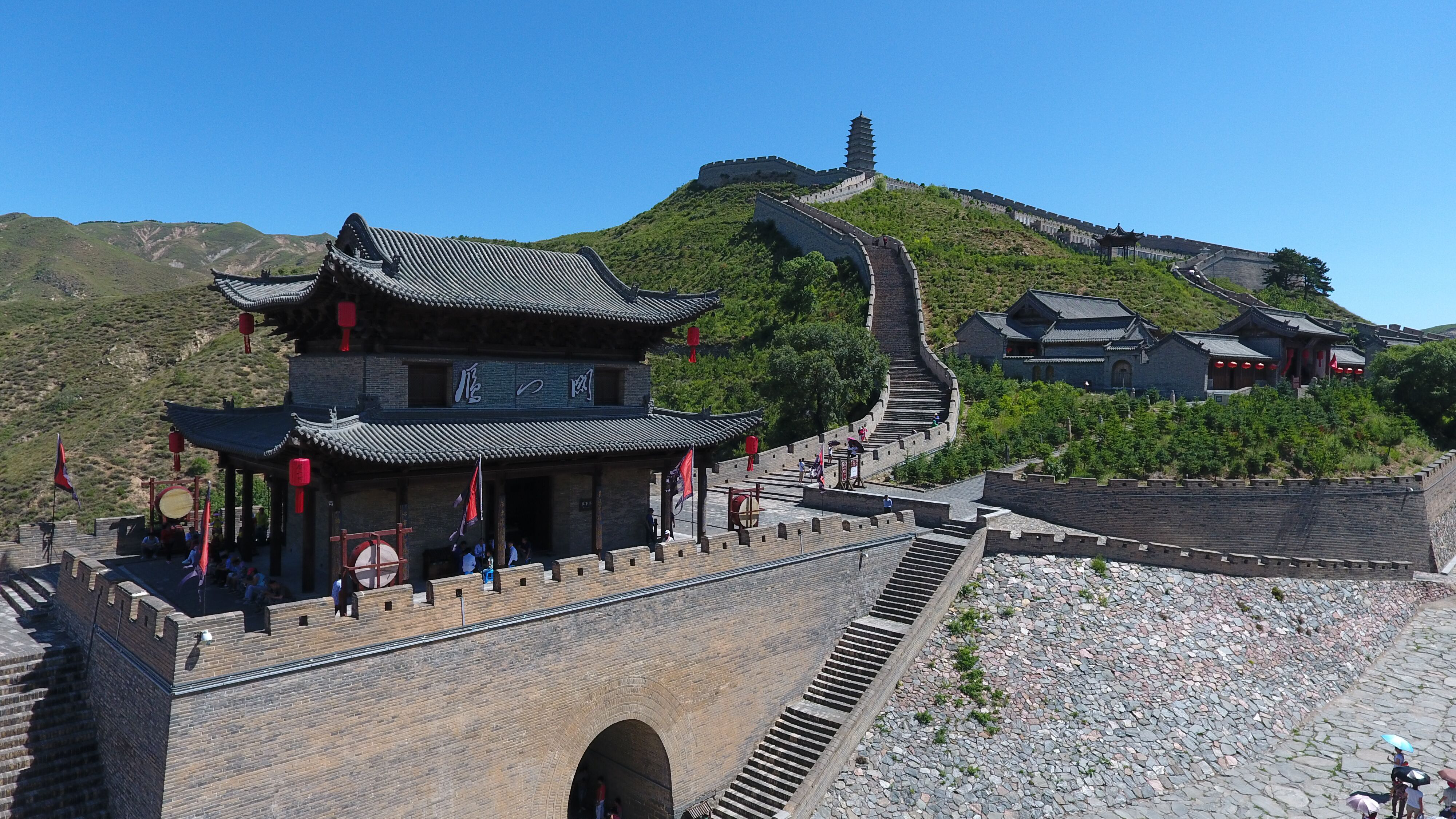 发挥好全域旅游示范区的牵引带动作用、三大文旅品牌的集聚支撑作用、文旅融合的创新驱动作用。