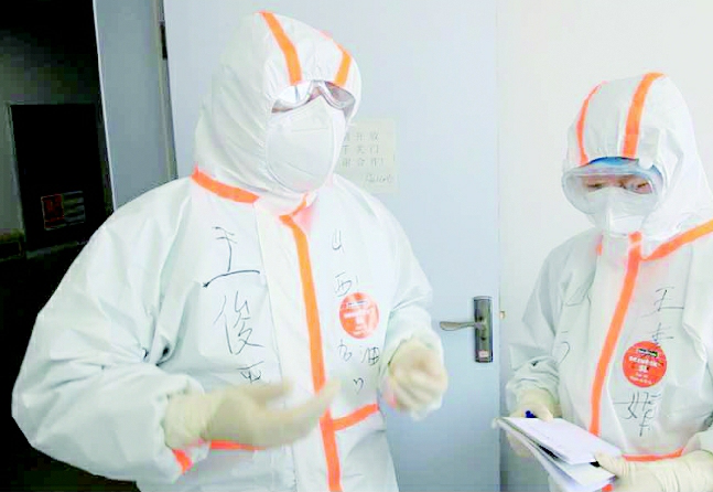 “年龄大才要报名,一线需要我这个老医生”