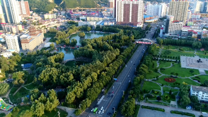 打造“九大基地”，建设“五个吕梁”。