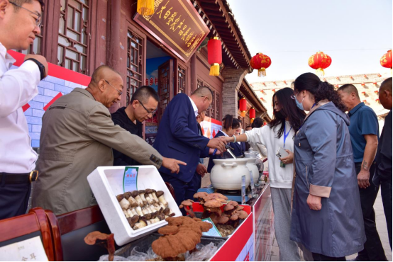 又是一年丰收季,大同沃野奏欢歌