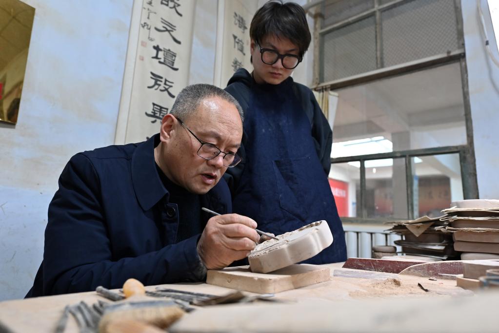 新华“晋”行时丨踏春而行 见证山西非遗新发展