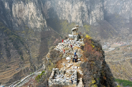 新华“晋”行时丨绘平凡之光，书生命之美