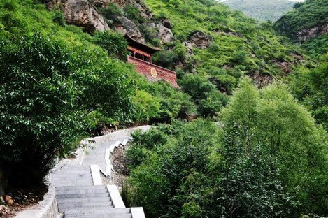 深山古刹