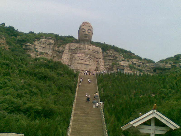 蒙山大佛